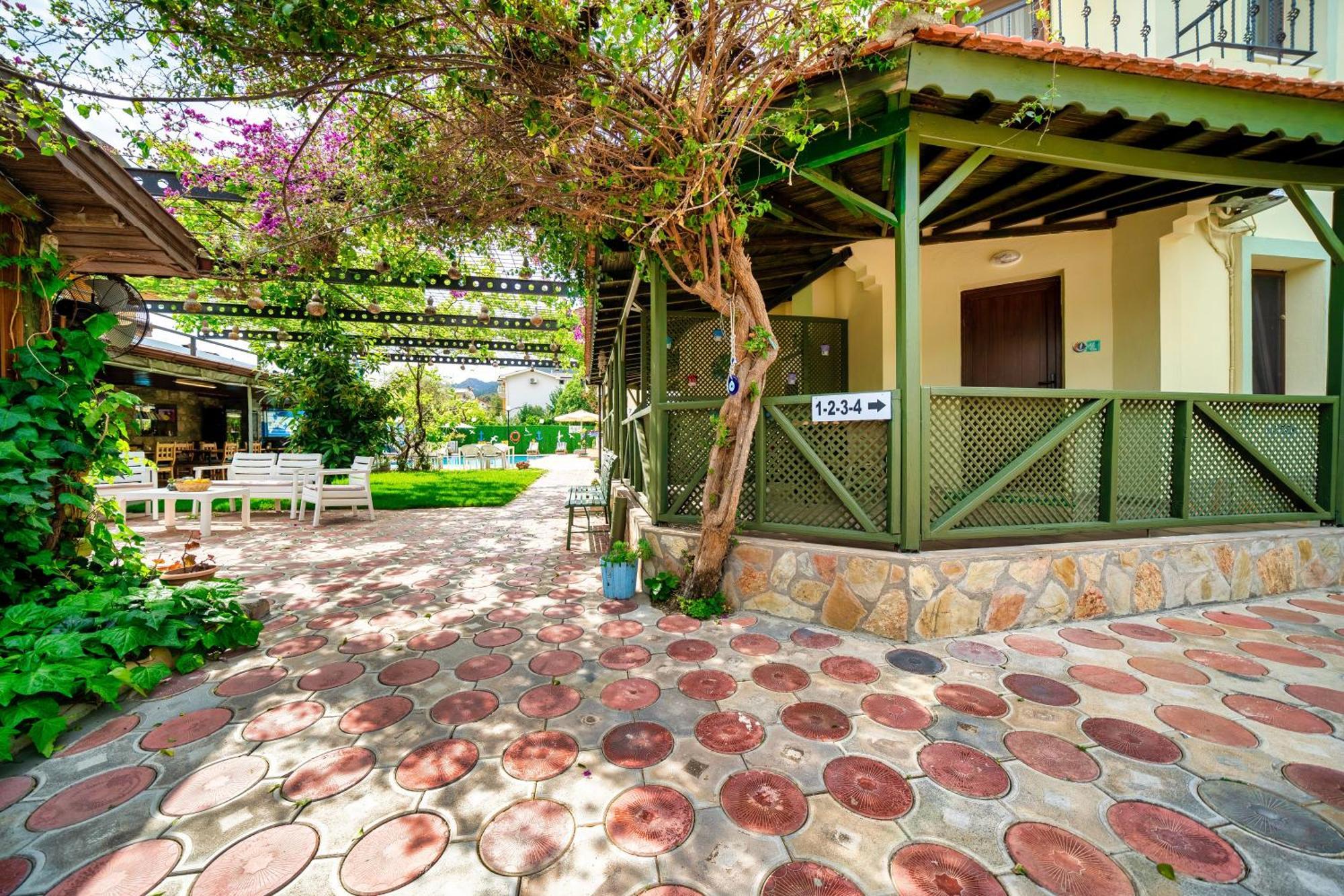 Dedeminn Garden Hotel Göcek Exterior foto